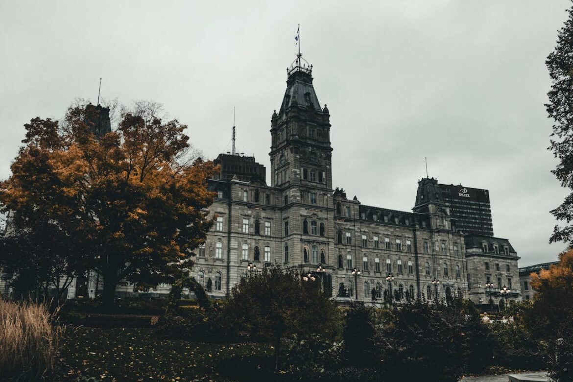 Parlement du Québec illustrant la Politique gouvernementale de action communautaire au Québec